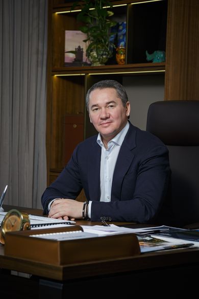 Роман Баталов с середины 2000-х живет и работает в Краснодарском крае